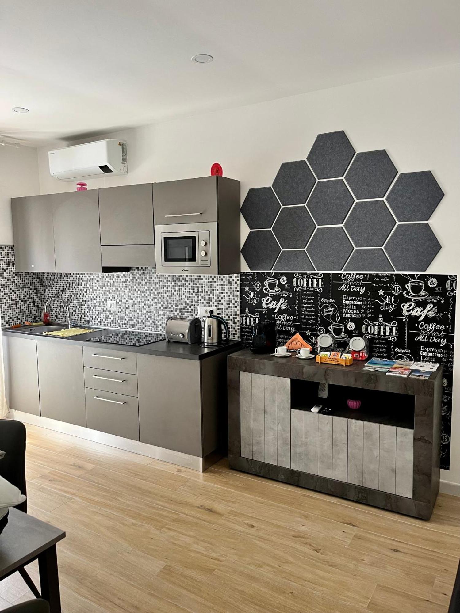 Solemar Apartments Kennedy Альгеро Екстер'єр фото