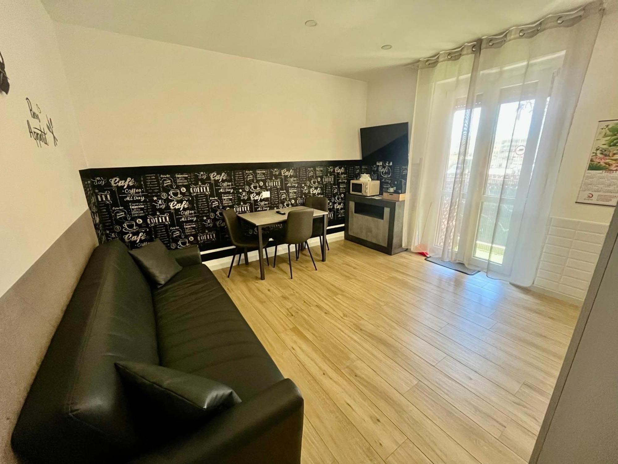 Solemar Apartments Kennedy Альгеро Екстер'єр фото